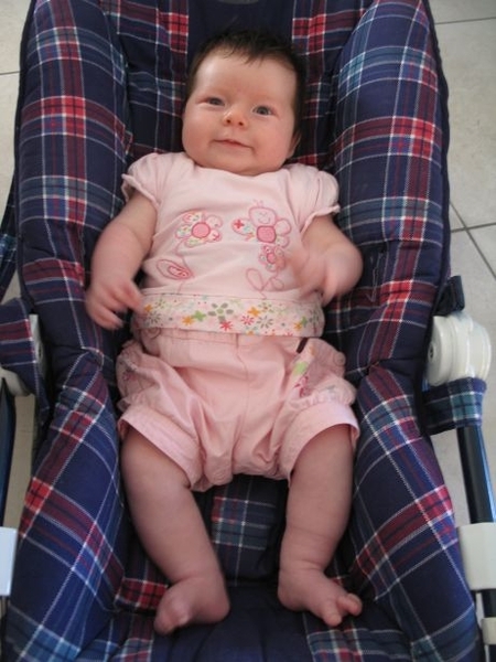 23) 2007-07-15 Jana zit in haar zeteltje