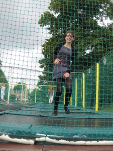 03) Sarah op de trampoline