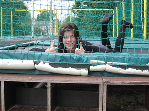 06) Sarah op de trampoline