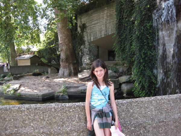 14) Sarah bij rustende leeuw