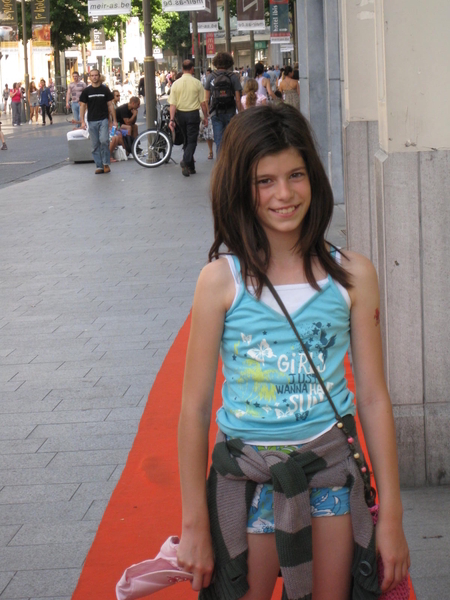 40) Sarah (3) op De Meir A'pen