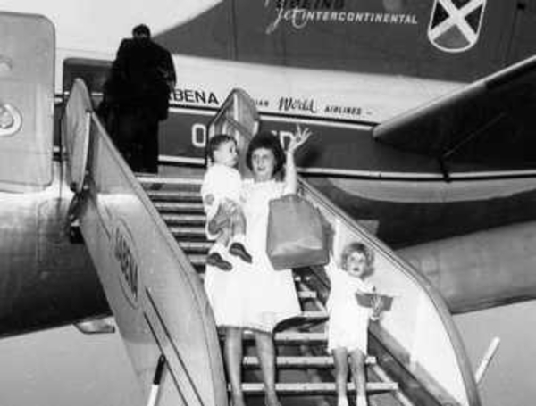 VERTREK  NAAR AFRIKA