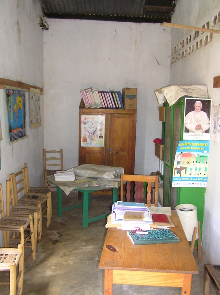 Akil Samdi : dorpsschool - bureau directeur