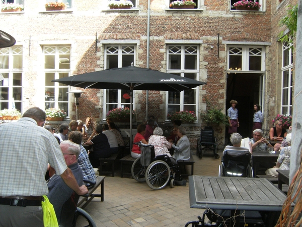 Stadhuis antwerpen  ziekenzorg 2 aug 2011 056