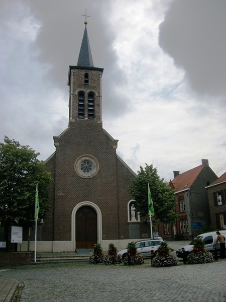 22-Parochiekerk-St-Bonifatus-Merelbeke