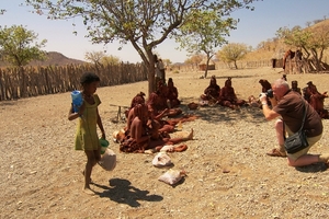 Bezoek bij de Himba's aan Epupa Falls