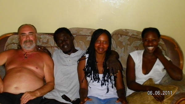 hier dady met de familie van fax