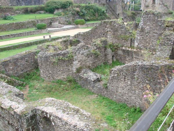 le chteau de Fougres - het kasteel