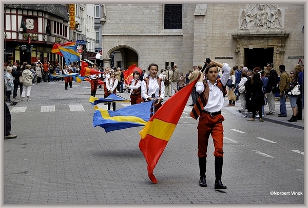 sized_sized_DSC31739a brussel -meiboom