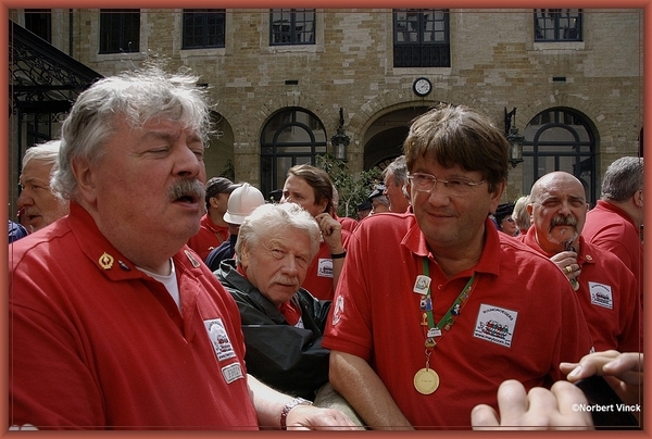 sized_sized_DSC31826a brussel -meiboom