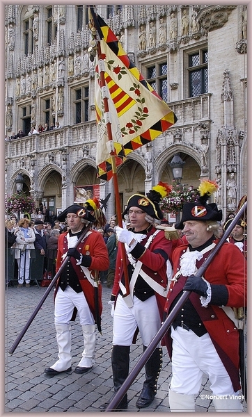 sized_sized_DSC31834a brussel -meiboom