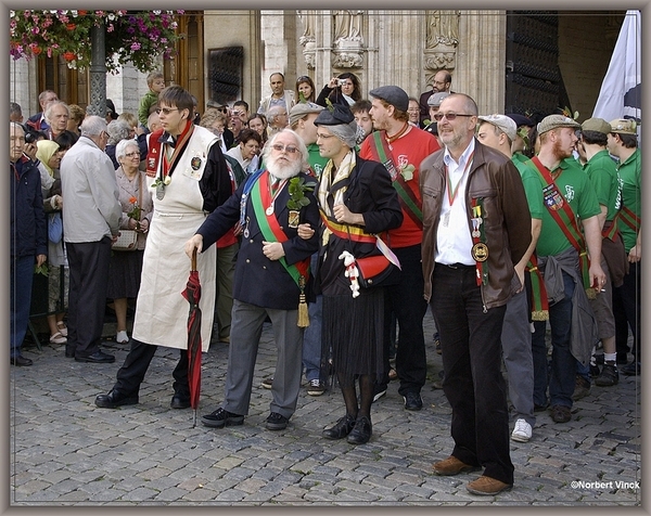 sized_sized_DSC31839a brussel -meiboom