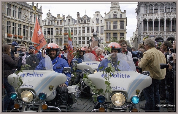 sized_sized_DSC31929a brussel -meiboom