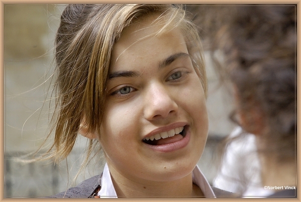 sized_sized_DSC31945a brussel -meiboom