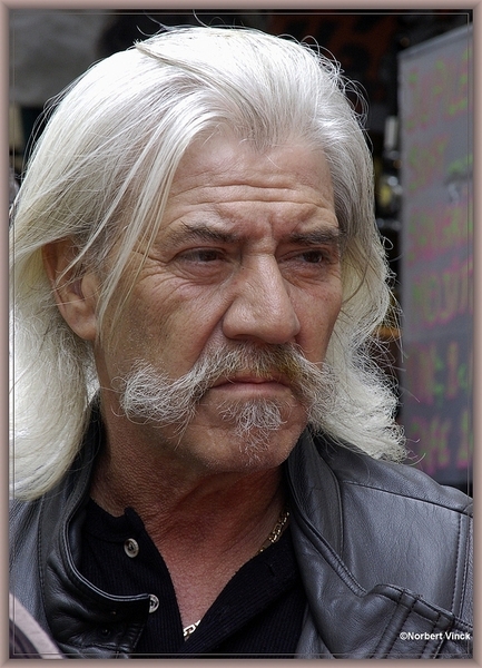 sized_sized_DSC31984a brussel meiboom