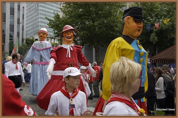 sized_sized_DSC31990a brussel meiboom