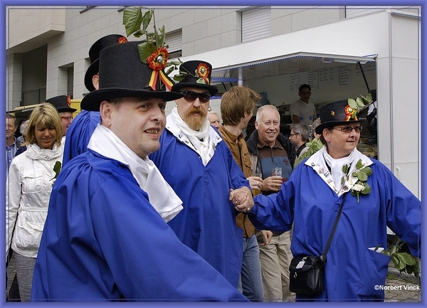 sized_sized_DSC32022a brussel meiboom