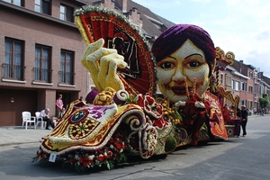 18 Bloemencorso St Gillis Dendermonde 4.09.2011