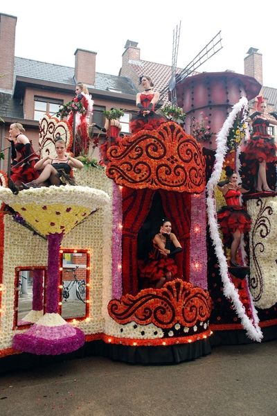 41 Bloemencorso St Gillis Dendermonde 4.09.2011