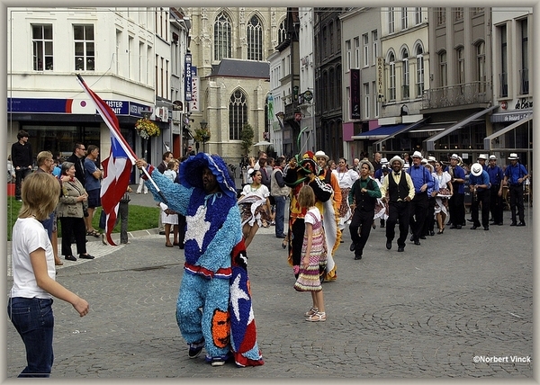 sized_sized_DSC31002a pikkeling 2011 aalst