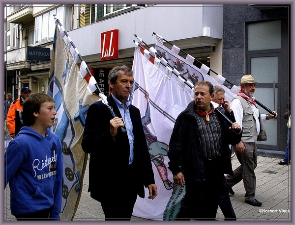 sized_sized_DSC31024a pikkeling 2011 aalst