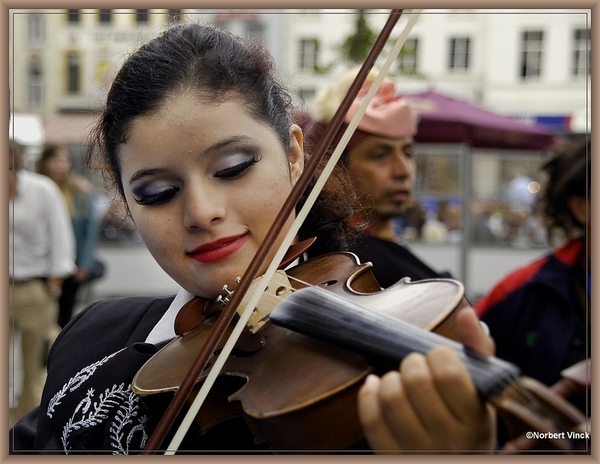 sized_sized_DSC31101a pikkeling 2011 aalst