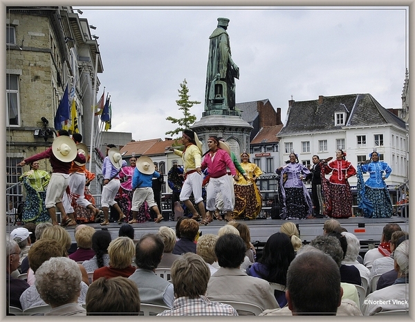 sized_sized_DSC31197a pikkeling 2011 aalst