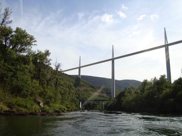 De brug gezien vanop de Tarn