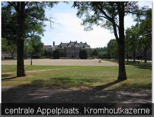 Kromhoutkazerne (de applplaats)