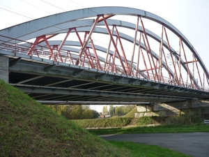 11 11 01 MERENDRE SPOORBRUG