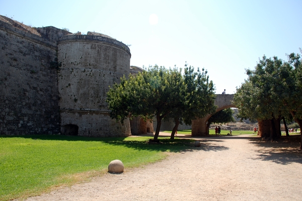123 Rodos stad -  oude stadsmuren
