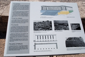 330 Rodos  -  Lindos en acropolis