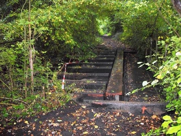 026-Sporen van voormalige treinverbindingen