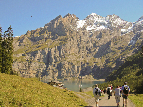 Wengen oeschinensee3