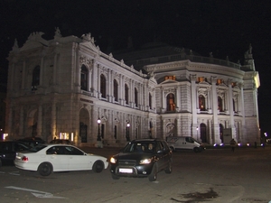 Wandeling 1-2 Burgtheater-by-night