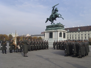 Hop On Hop Off - Heldenplatz