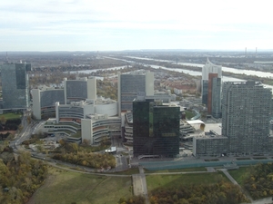 Donauturm - zicht op omgeving