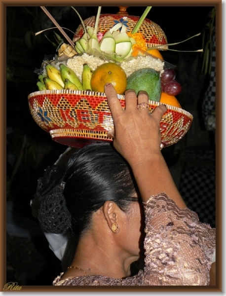 Ceremonie Pura Dalem Anturan