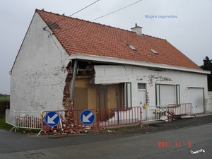 Laatste huis van meulbekestraat(auto ingereden)