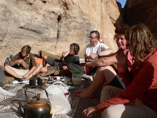 wadi rum jordanie trekking ontbijt