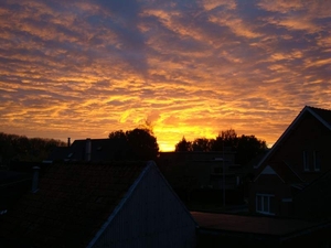 de zon wordt wakker.