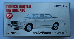 IMG_3794_Tomica-Limited-Vintage-Neo_021a_Mazda_Luce-929-Legato-19