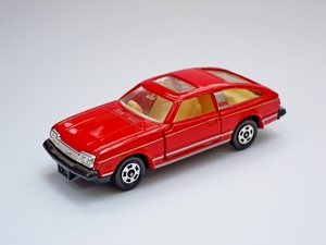 DSCN7534_Tomica_033-3_Toyota-Celica-LB-2000GT_red_silver-stripe_c