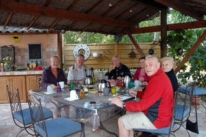 Ons 1ste ontbijt in Porto-Vecchio