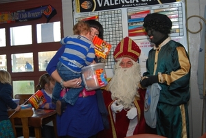 Sinterklaas bij FC Valencia 2011  (021)