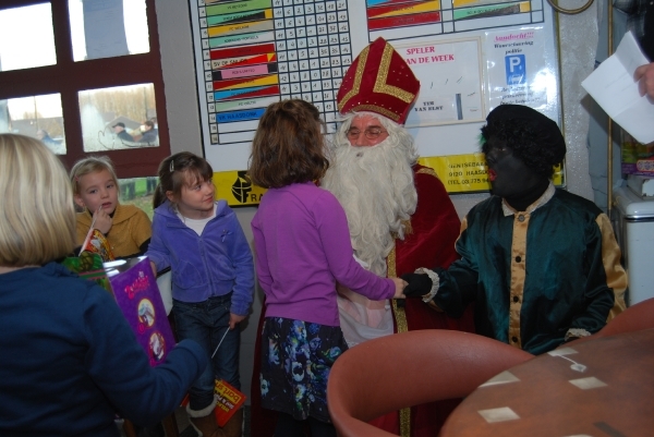 Sinterklaas bij FC Valencia 2011  (052)