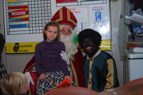 Sinterklaas bij FC Valencia 2011  (087)