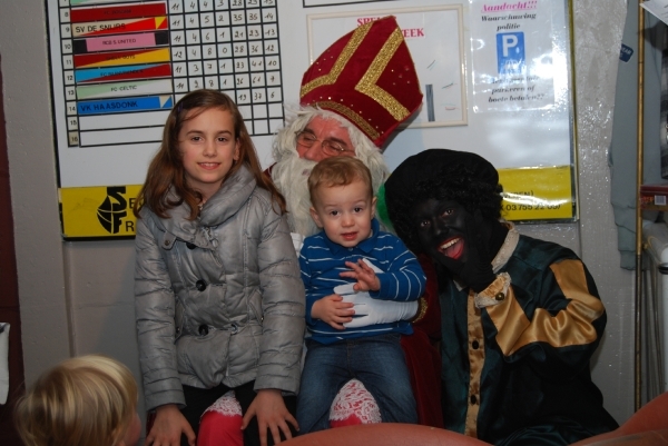 Sinterklaas bij FC Valencia 2011  (094)