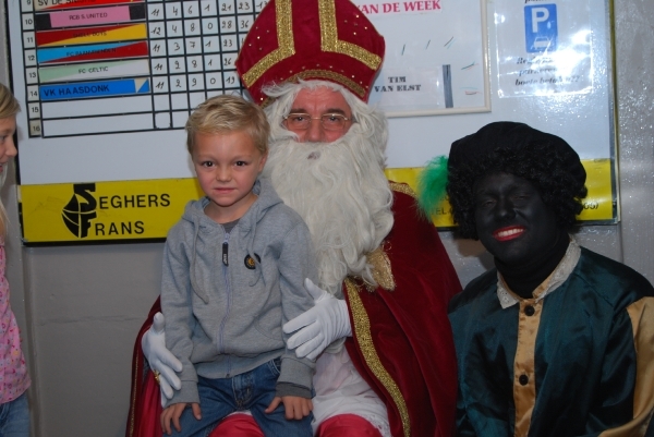 Sinterklaas bij FC Valencia 2011  (122)