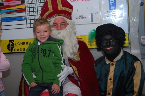 Sinterklaas bij FC Valencia 2011  (131)